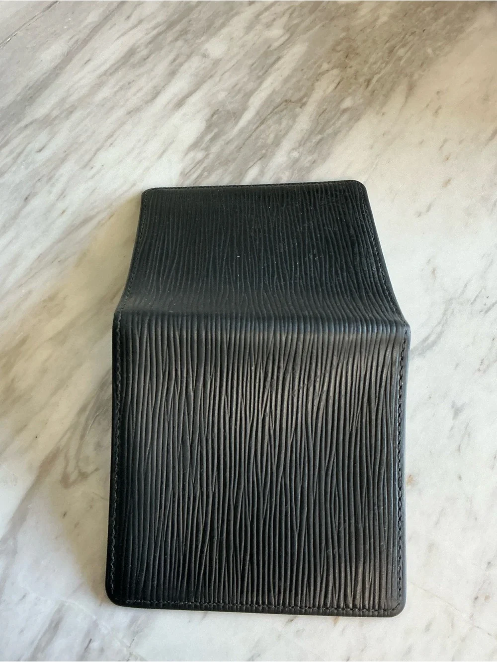 Louis Vuitton Epi Leather Wallet - Noir